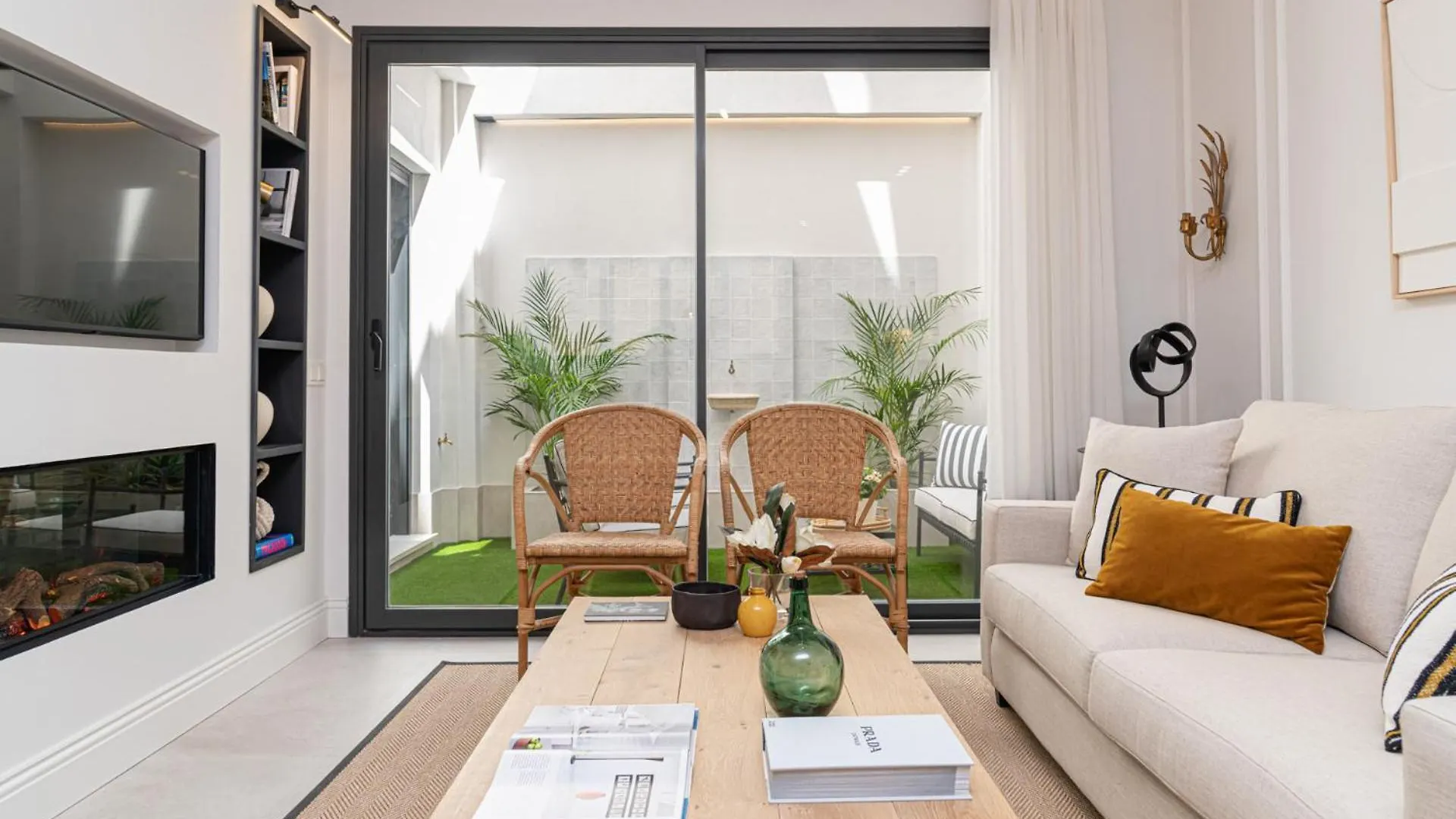 Ajr Suite Loft In Malaga By Solaga Holiday Homes 0*,  Spanje